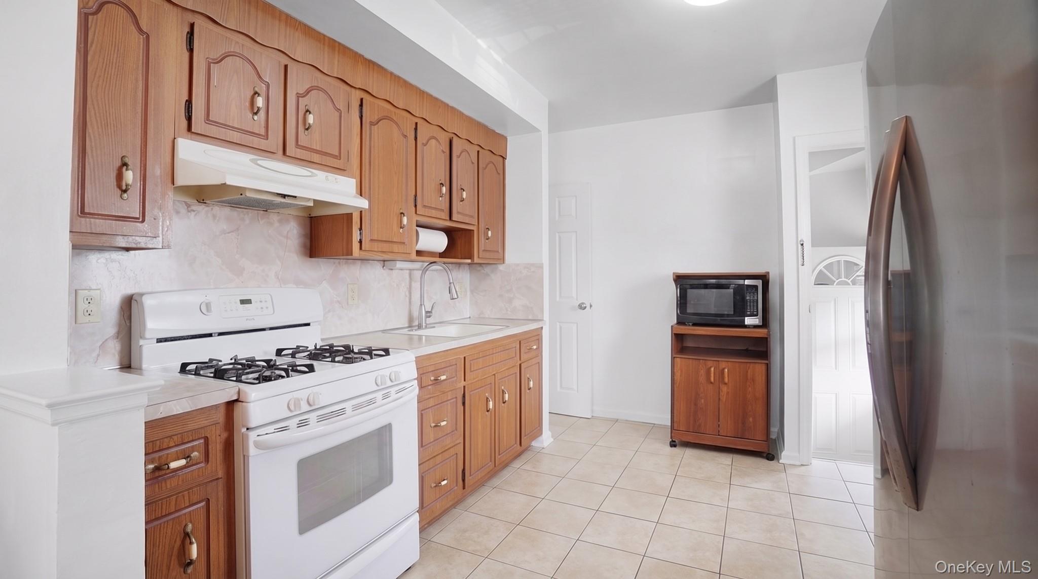 83-50 257th Street Property Photo 7