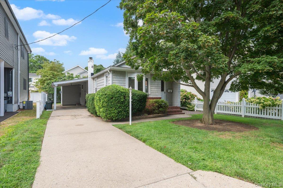 1915 Carroll Avenue Property Photo 2