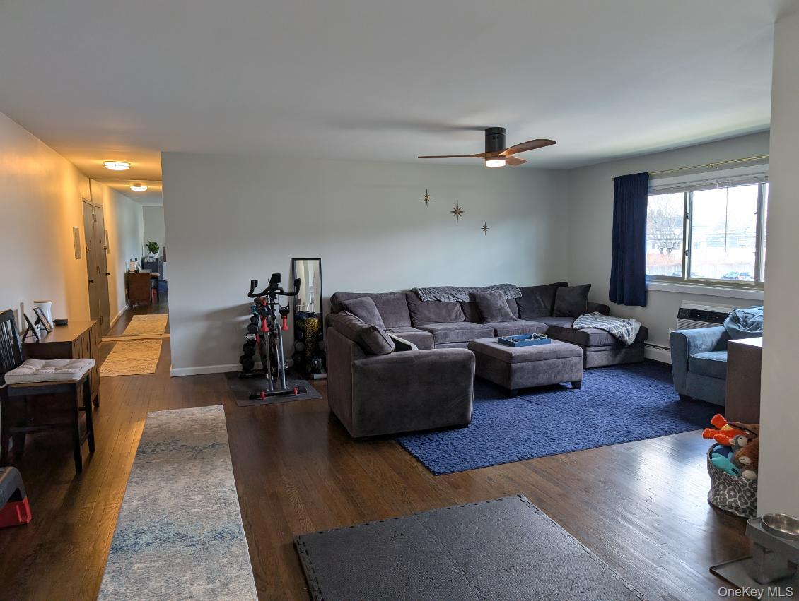 2435 Union Boulevard 7b Property Photo 6