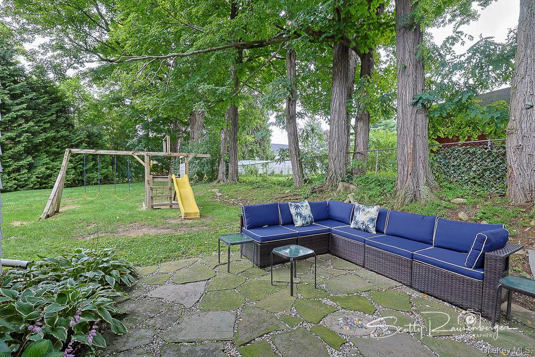 2 Foxey Lane Property Photo 33
