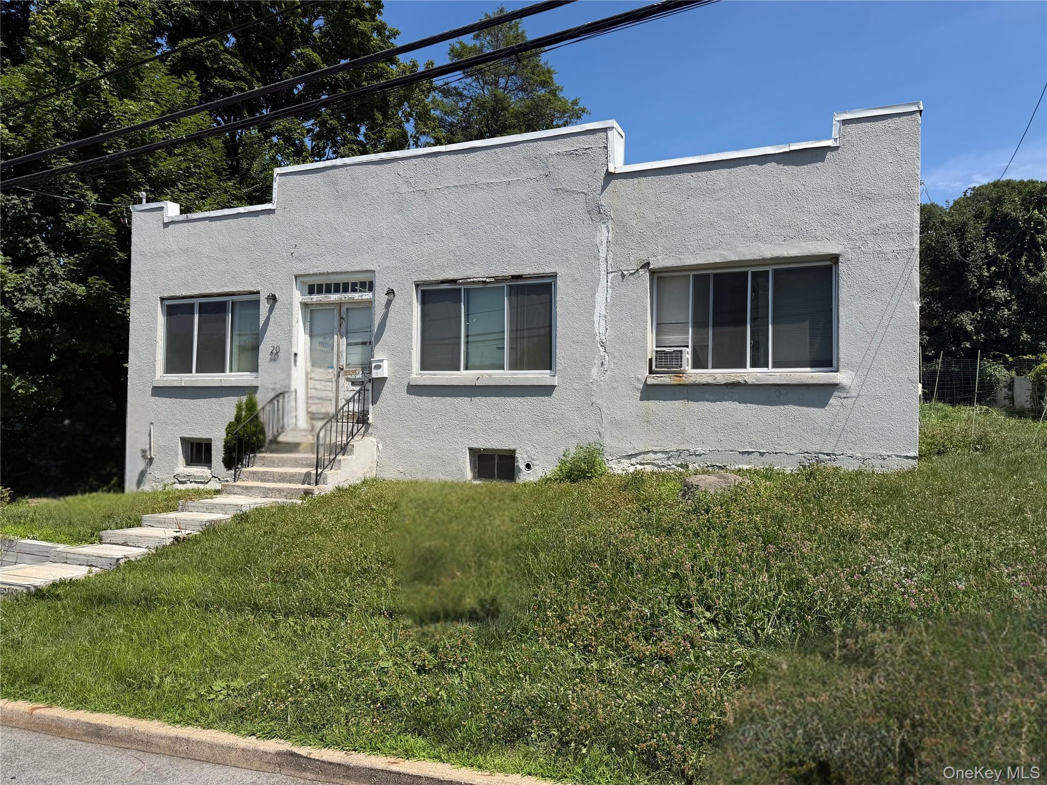 20 N Hillside Avenue Property Photo 1