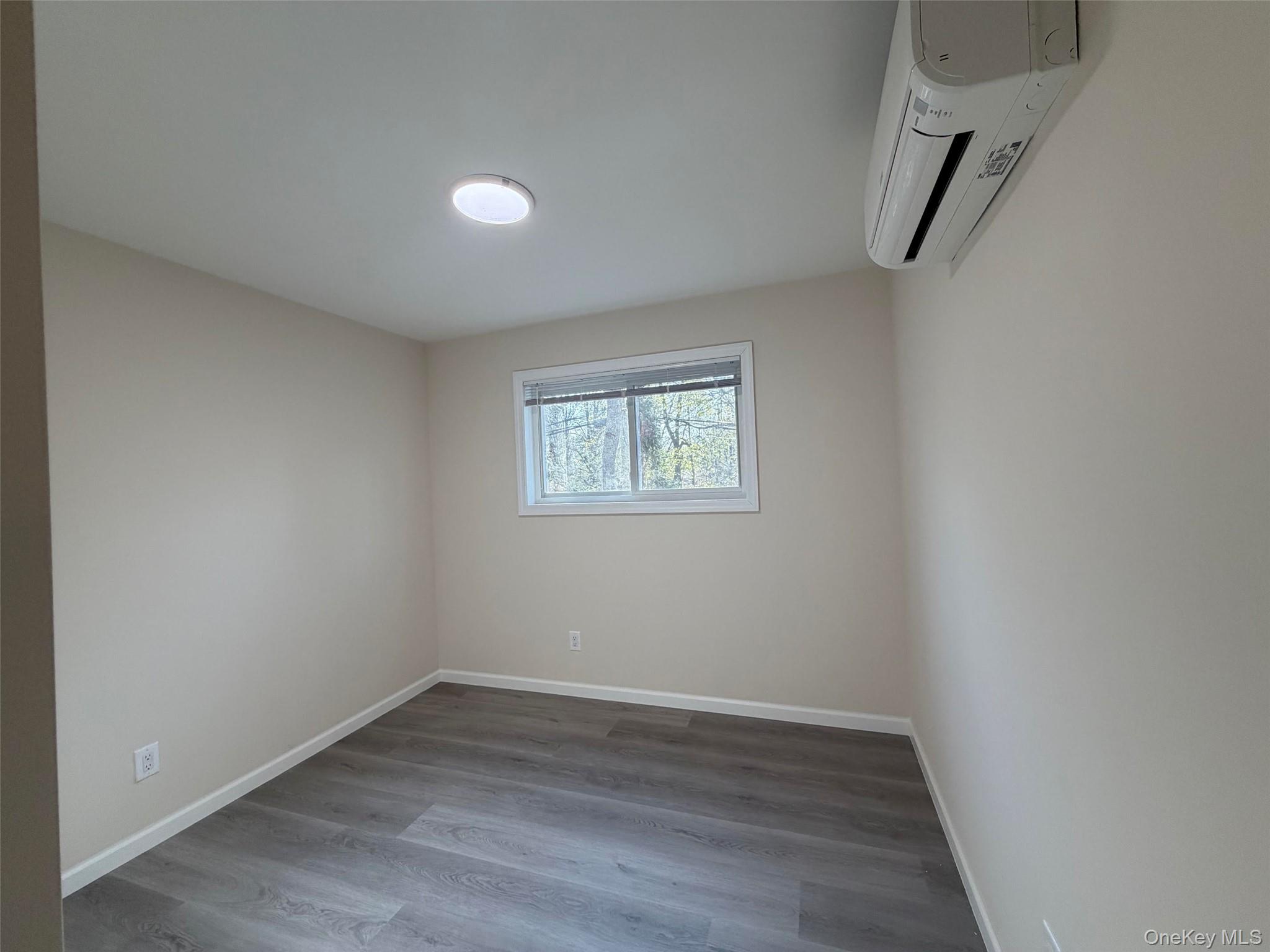 14 Cornwall Lane Property Photo 6