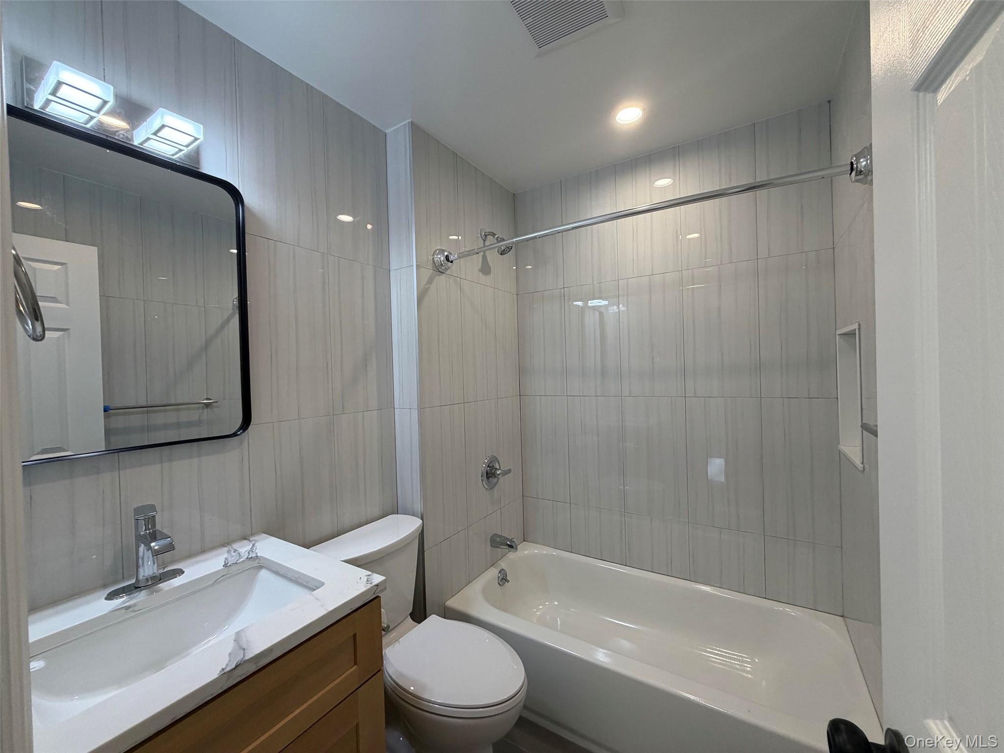 14 Cornwall Lane Property Photo 7