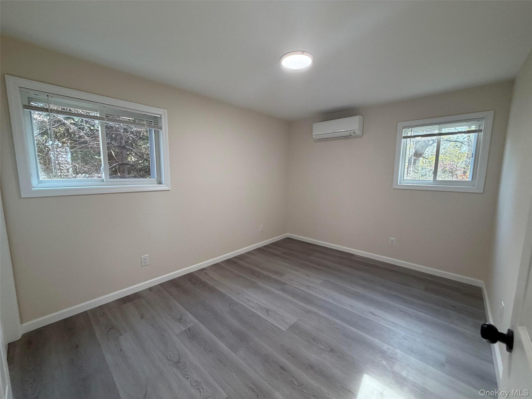 14 Cornwall Lane Property Photo 8