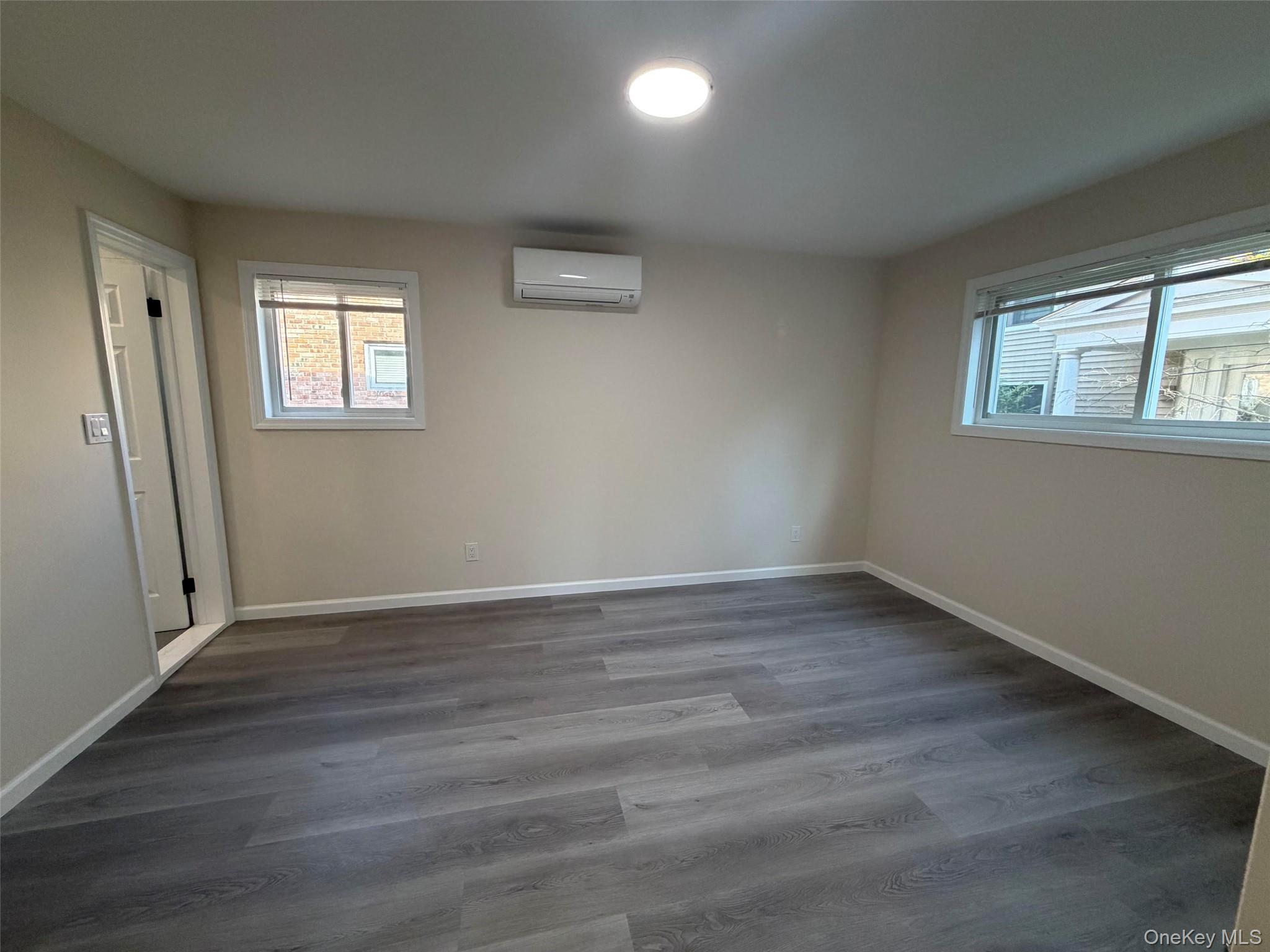 14 Cornwall Lane Property Photo 11