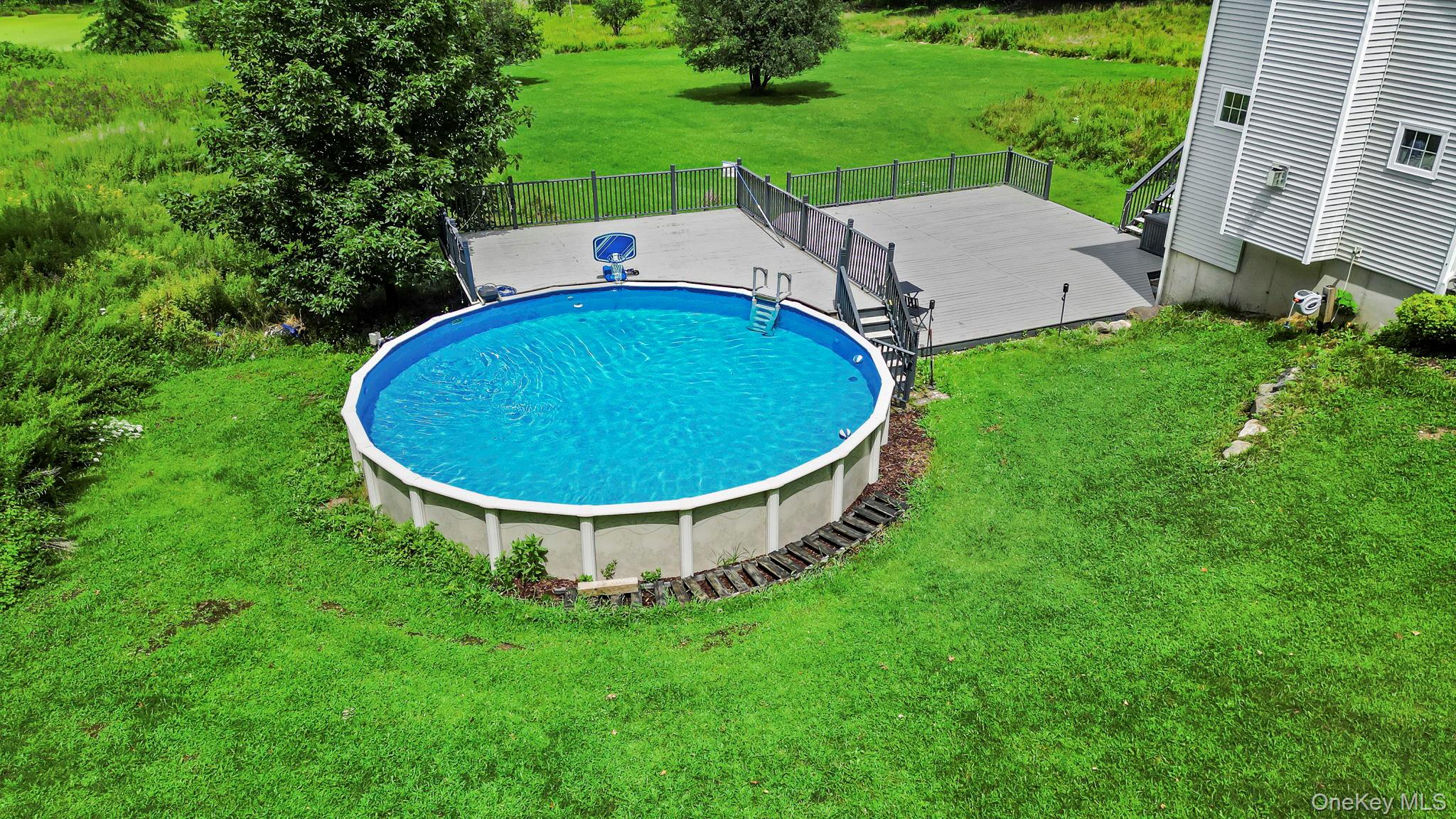 643 Ridgebury Road Property Photo 4