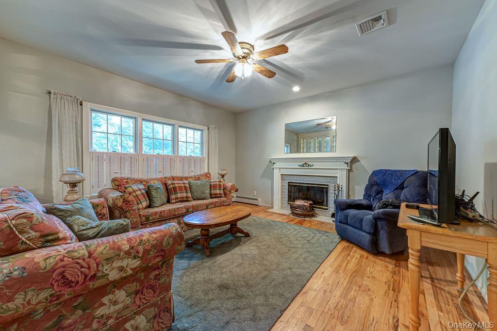 4 Fable Road Property Photo 11