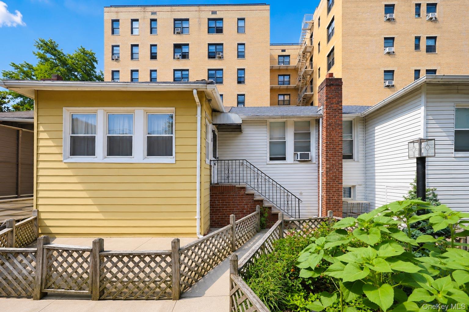 30 West End Avenue 6 Property Photo 2