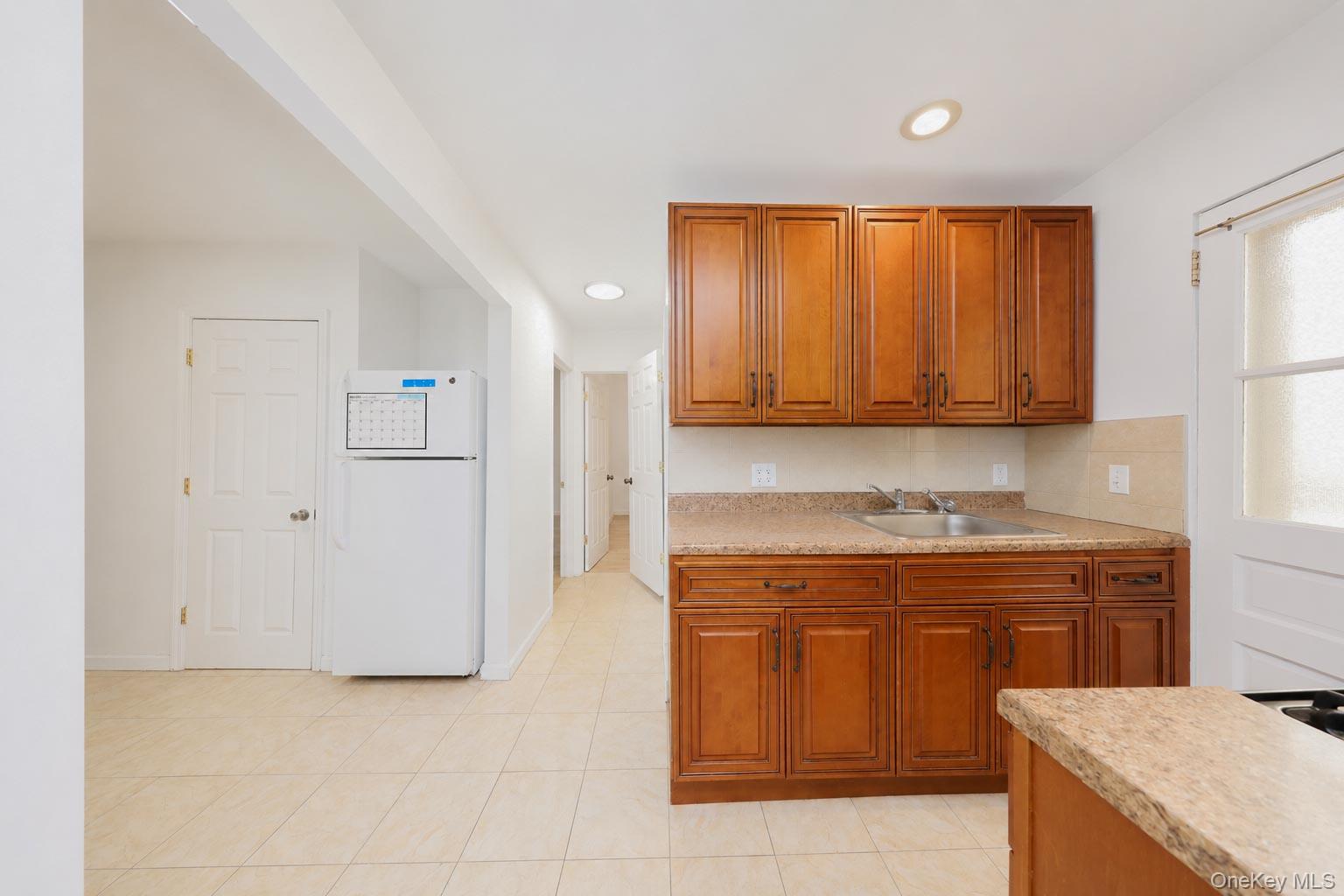 30 West End Avenue 6 Property Photo 14