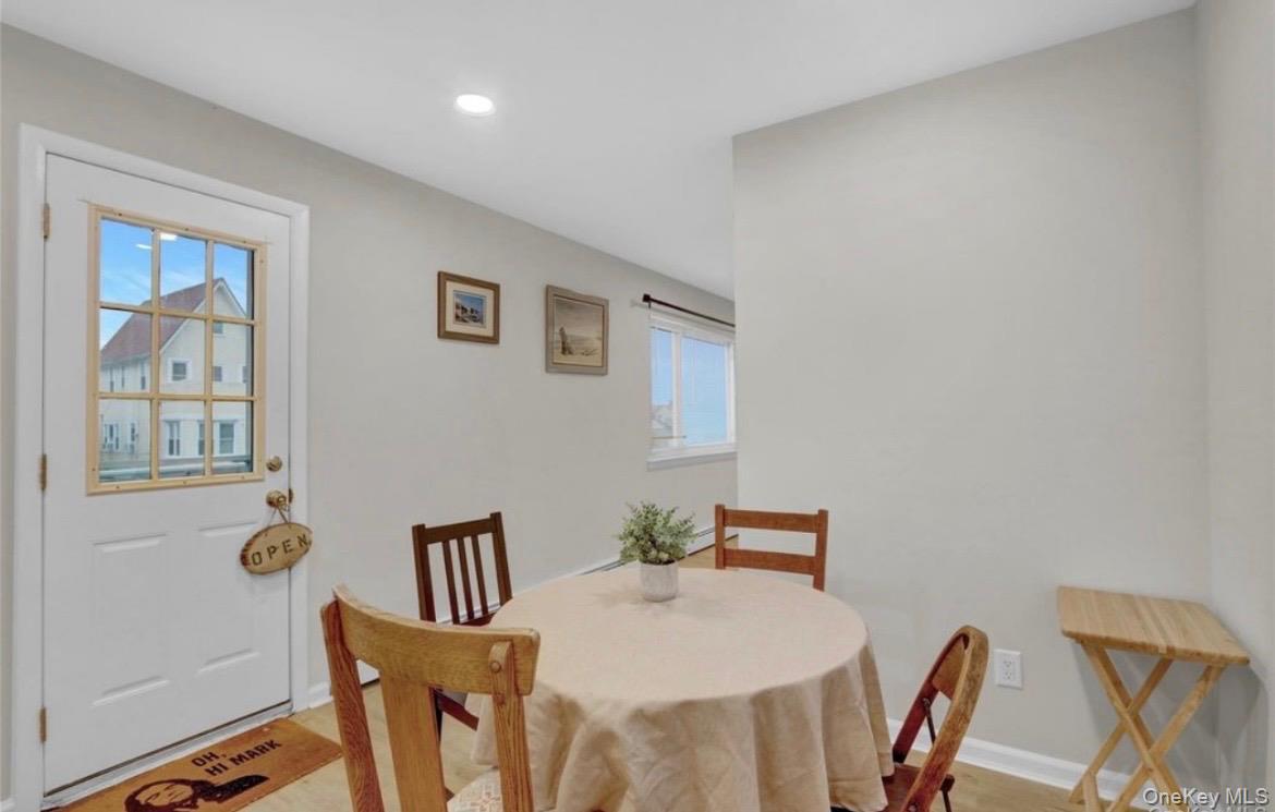 220 E Chester Street 2 Property Photo 5