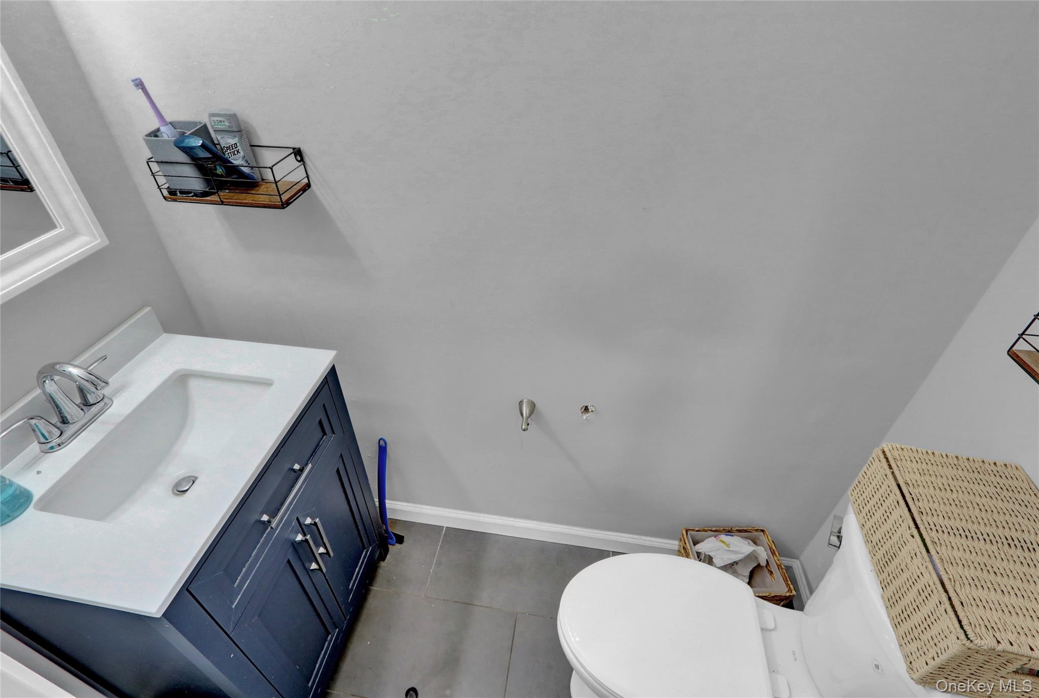 220 E Chester Street 2 Property Photo 9