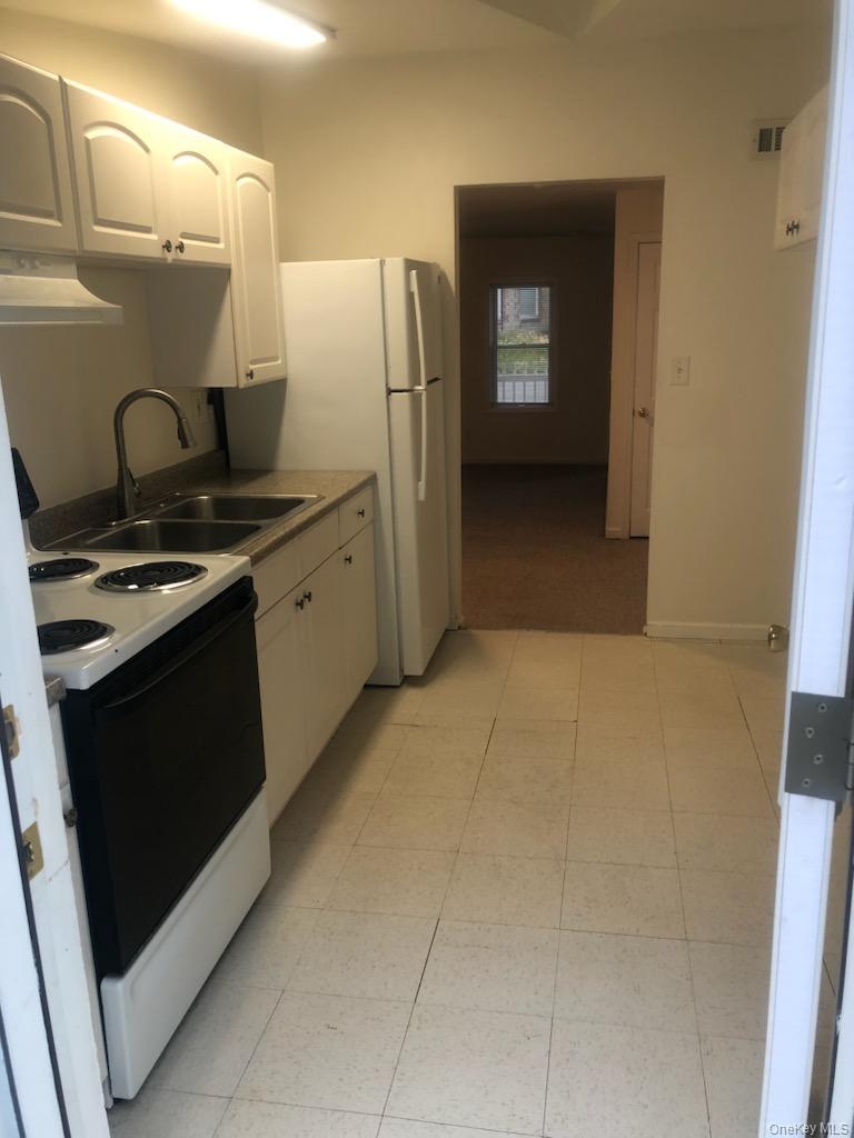 11-13 Wiltwyck Avenue Property Photo 9
