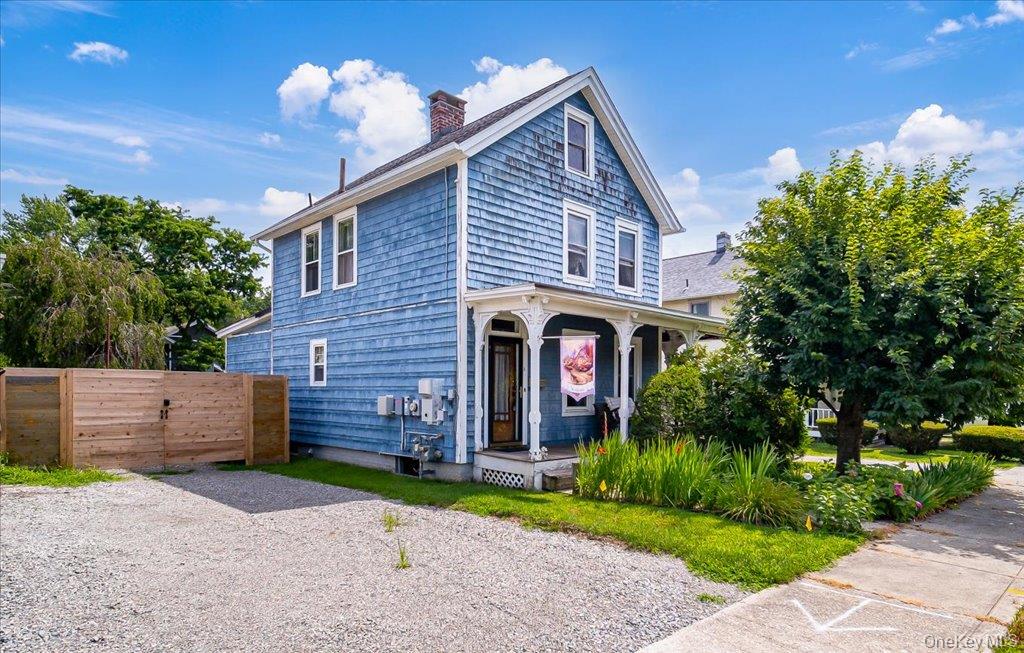 5 Maple Street Property Photo 1