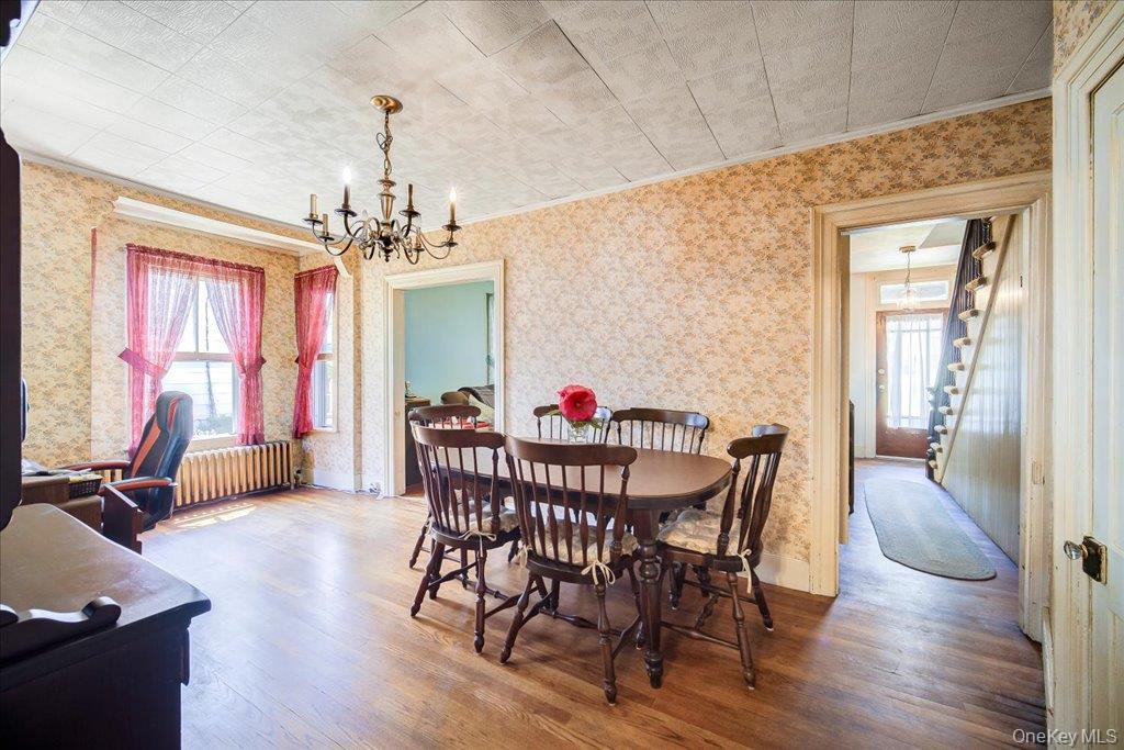 5 Maple Street Property Photo 8