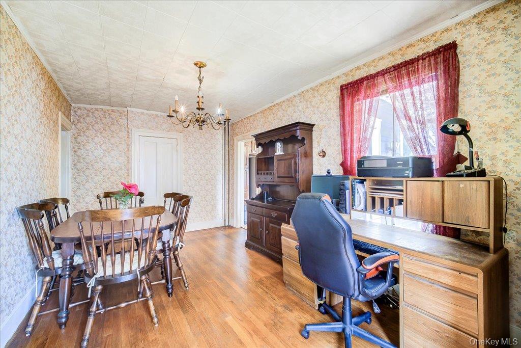 5 Maple Street Property Photo 9