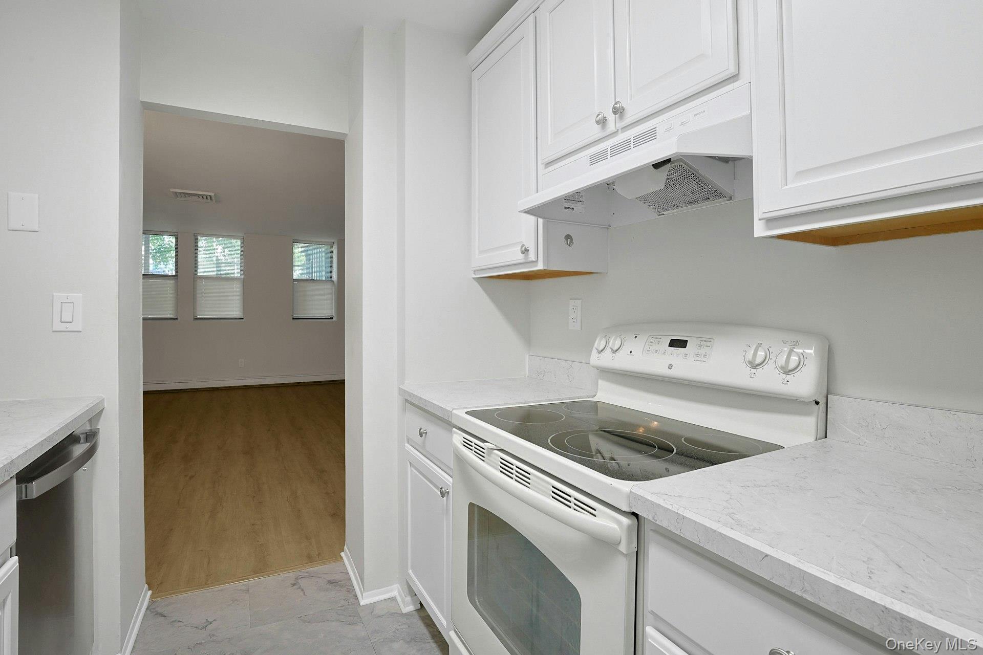 60 Kensico Road 13 Property Photo 12