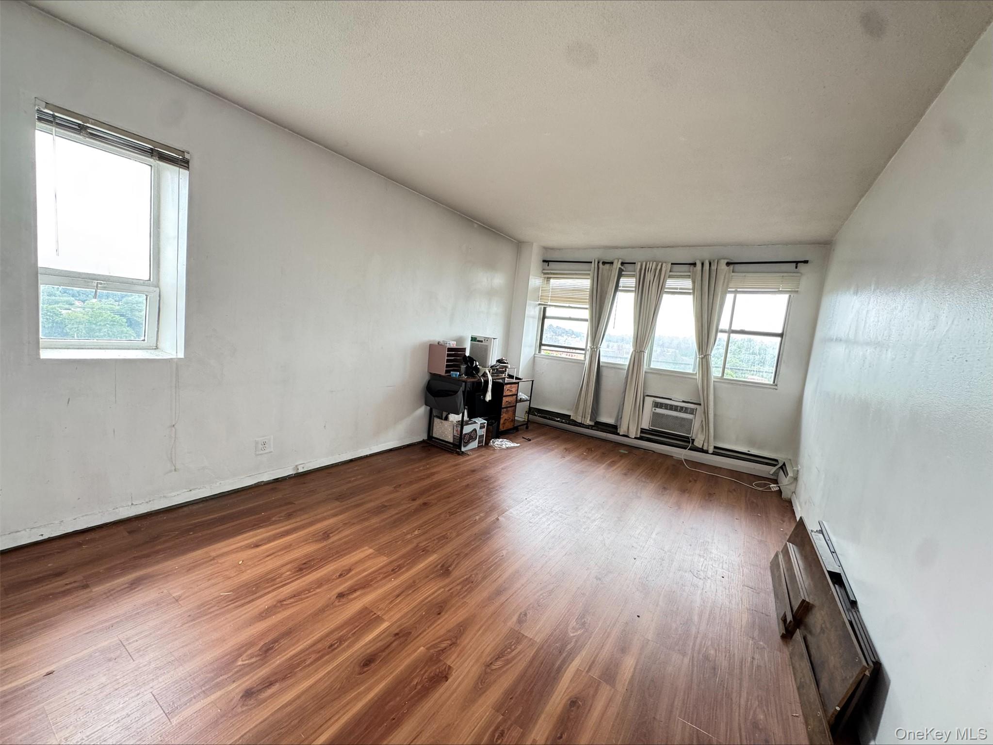 1523 Central Park Avenue 16f Property Photo 7