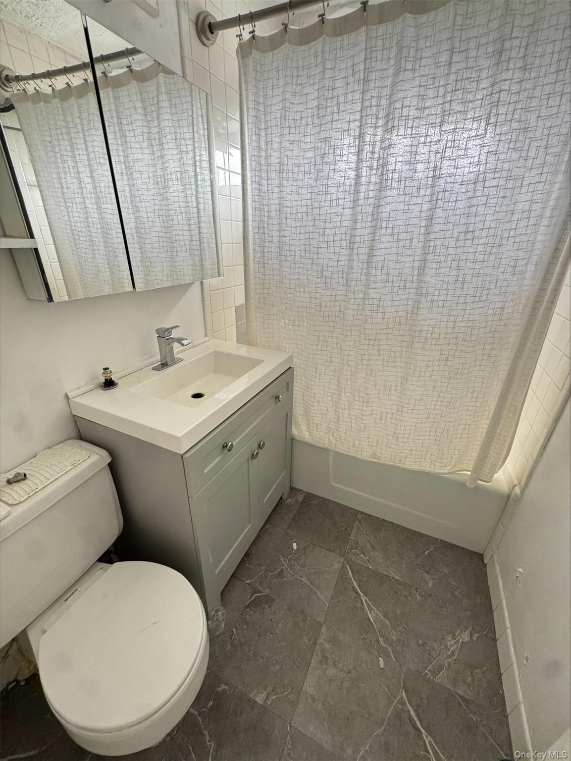 1523 Central Park Avenue 16f Property Photo 8