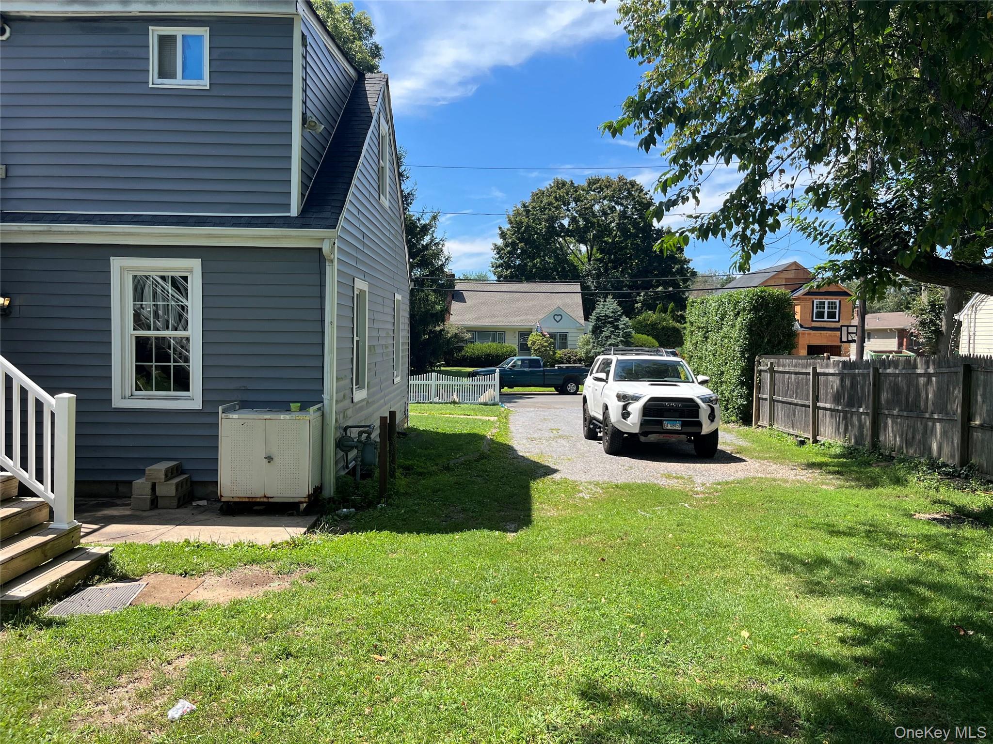 32 7th Avenue Property Photo 5