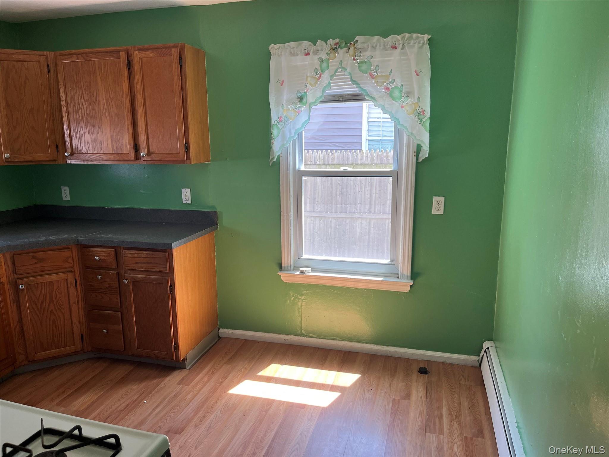 32 7th Avenue Property Photo 12