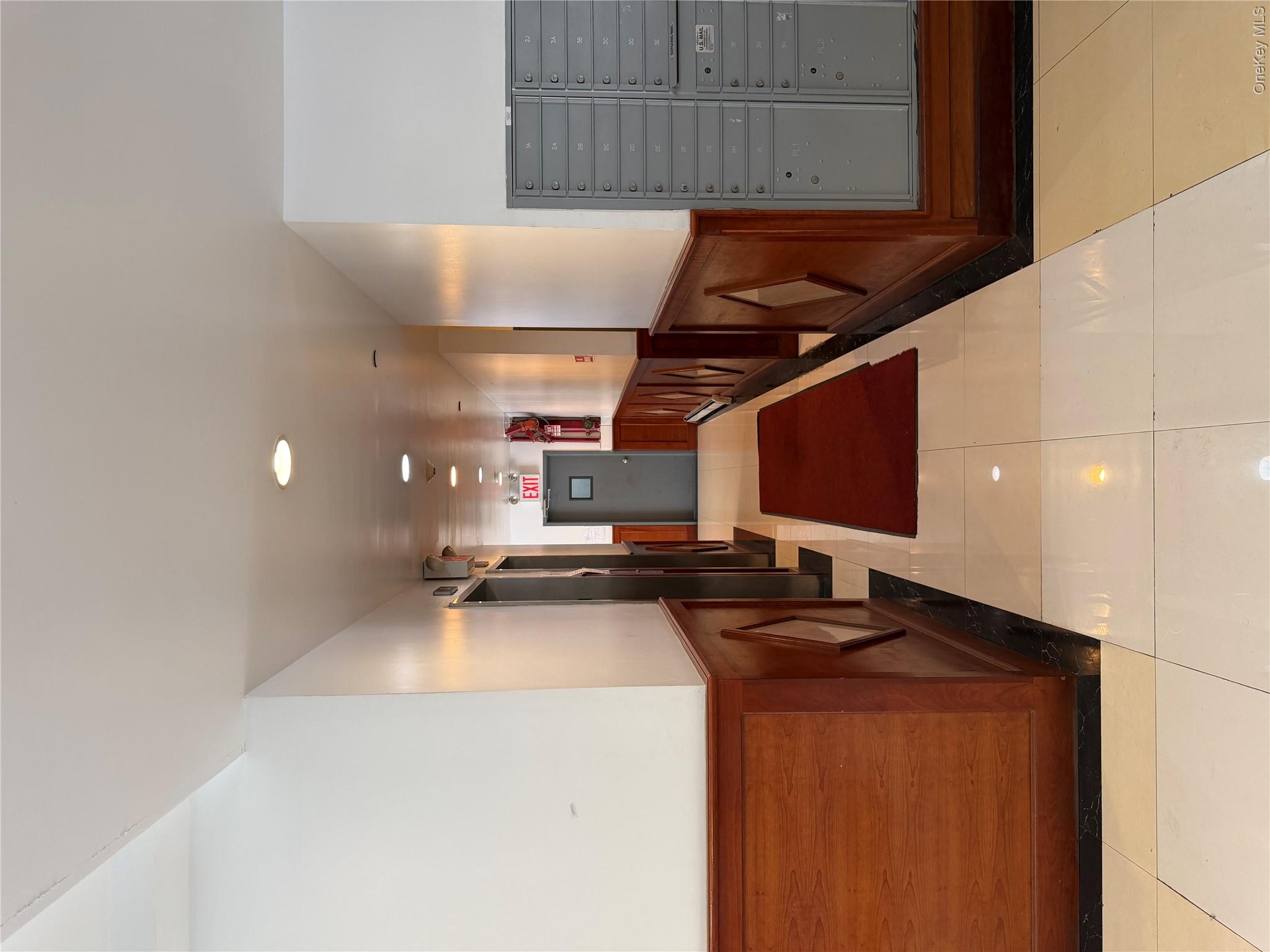 14118 Cherry Avenue 6g Property Photo 8
