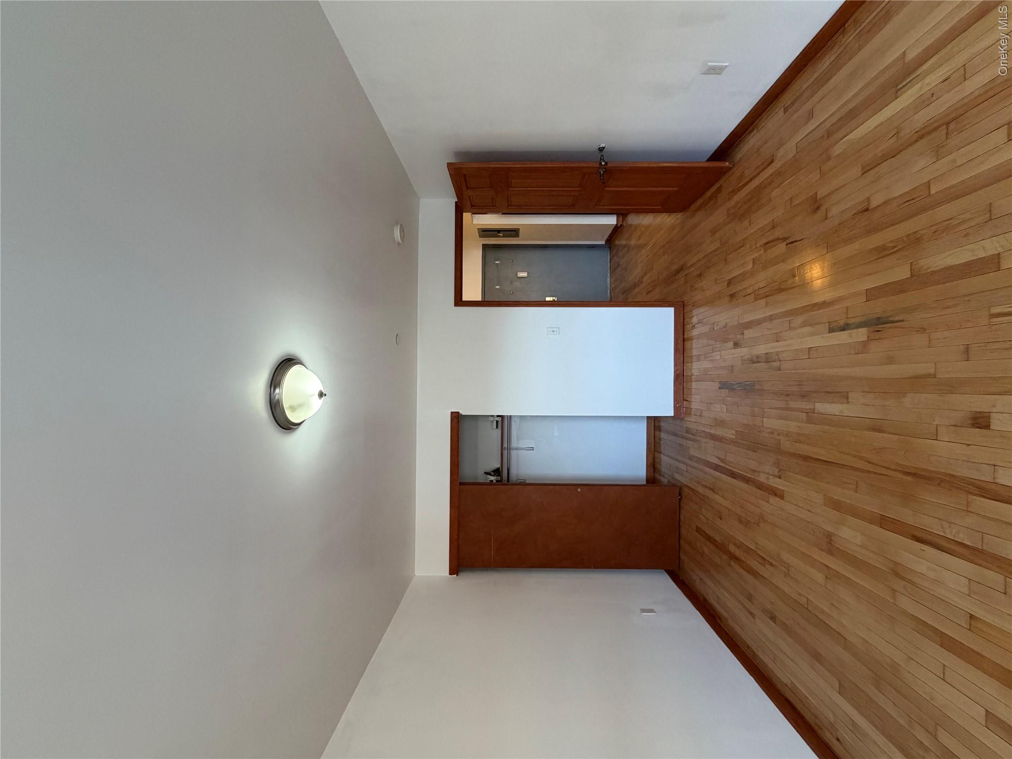 14118 Cherry Avenue 6g Property Photo 18