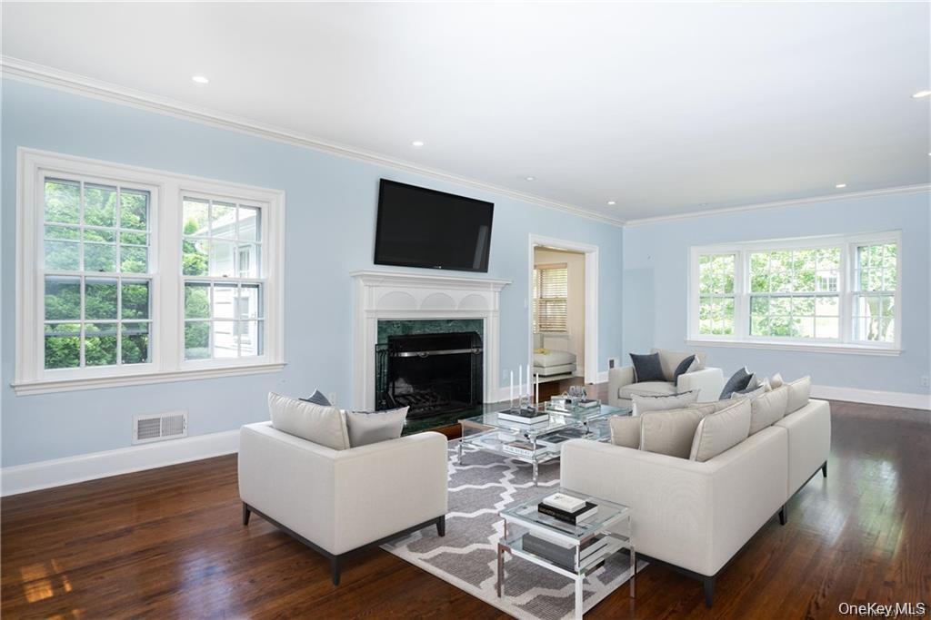 25 Jerome Avenue Property Photo 3