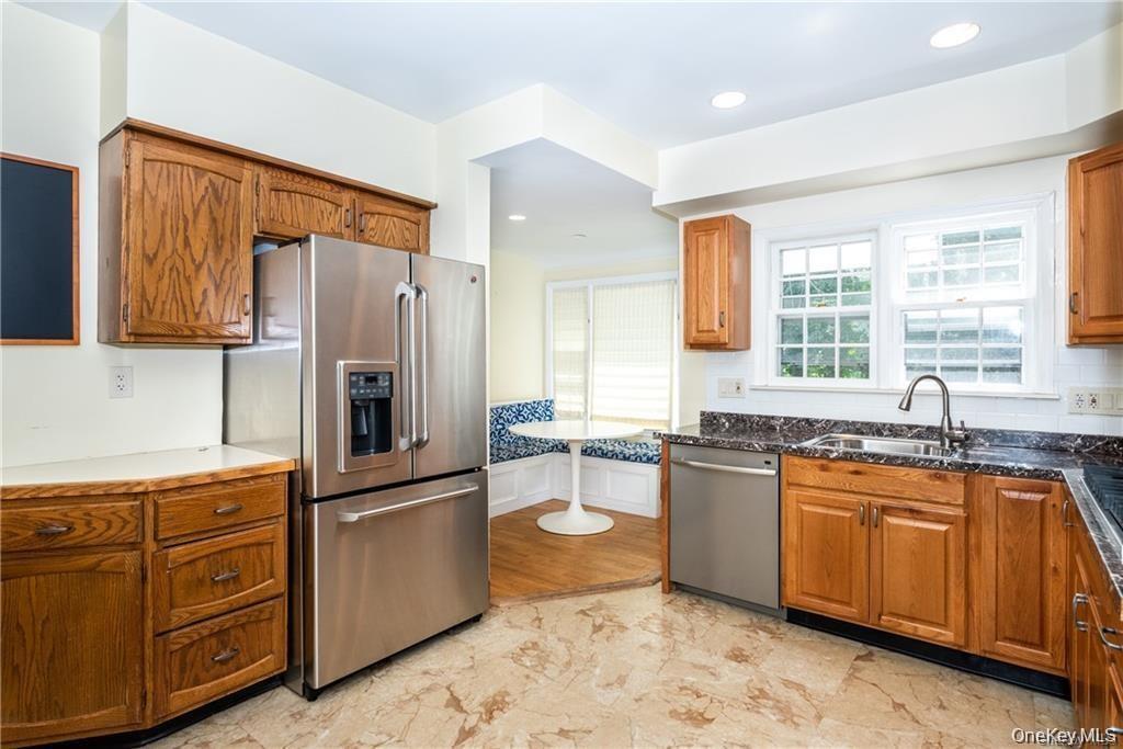 25 Jerome Avenue Property Photo 5