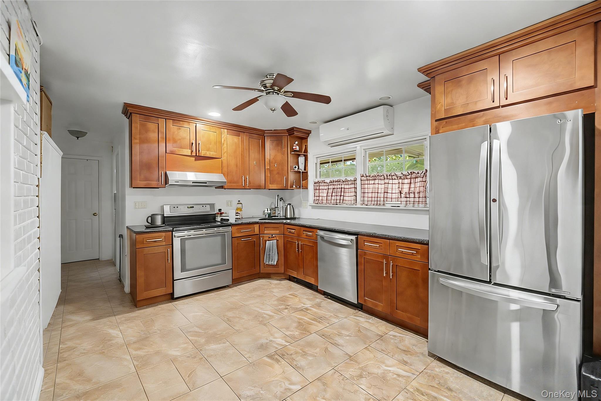 210 Spindle Road Property Photo 9