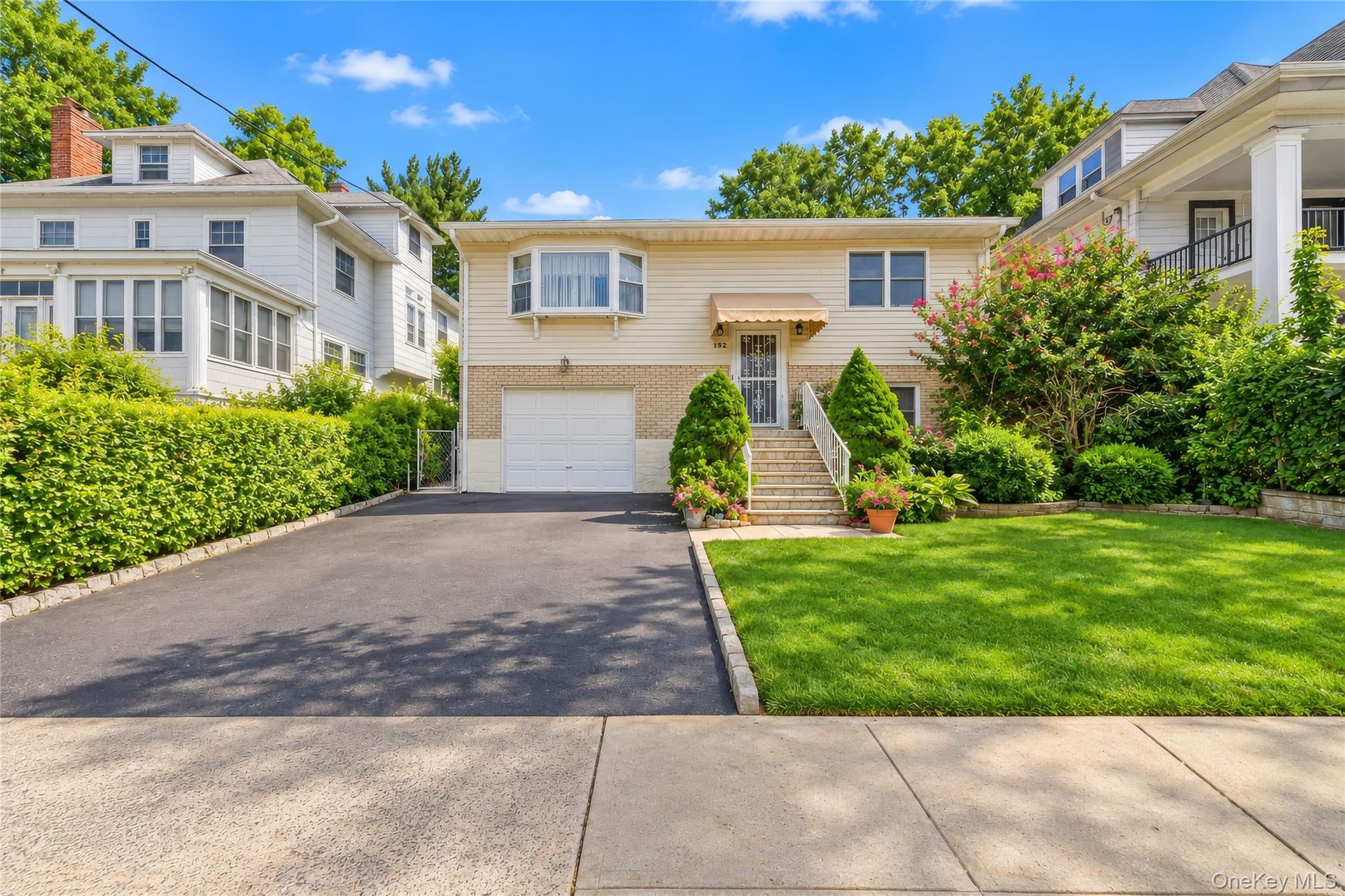 152 Van Cortlandt Pk Avenue Property Photo 1