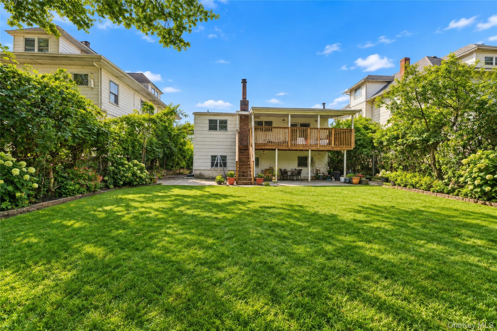 152 Van Cortlandt Pk Avenue Property Photo 3
