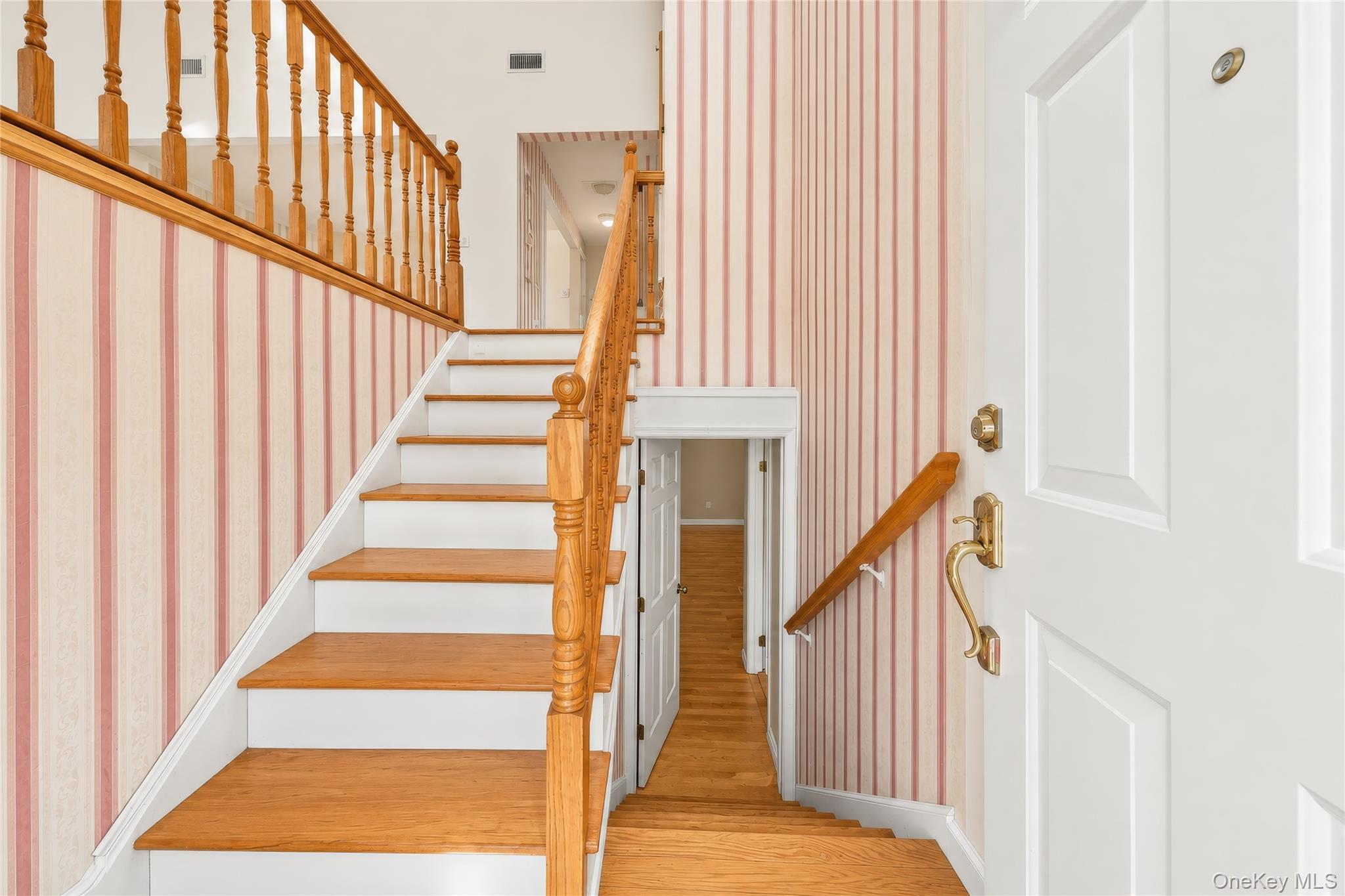 152 Van Cortlandt Pk Avenue Property Photo 6