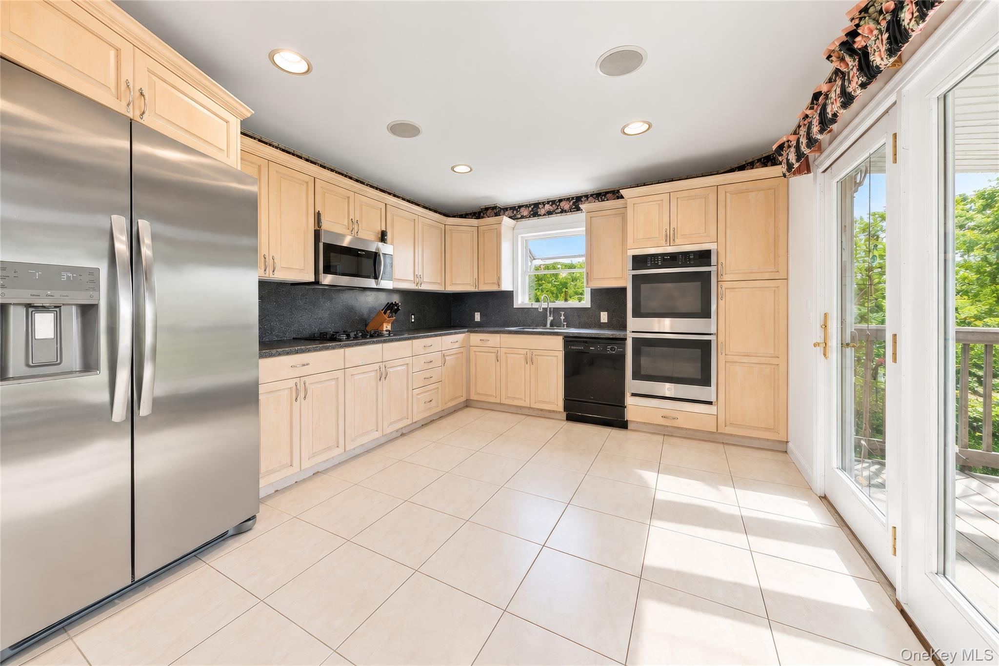 152 Van Cortlandt Pk Avenue Property Photo 12