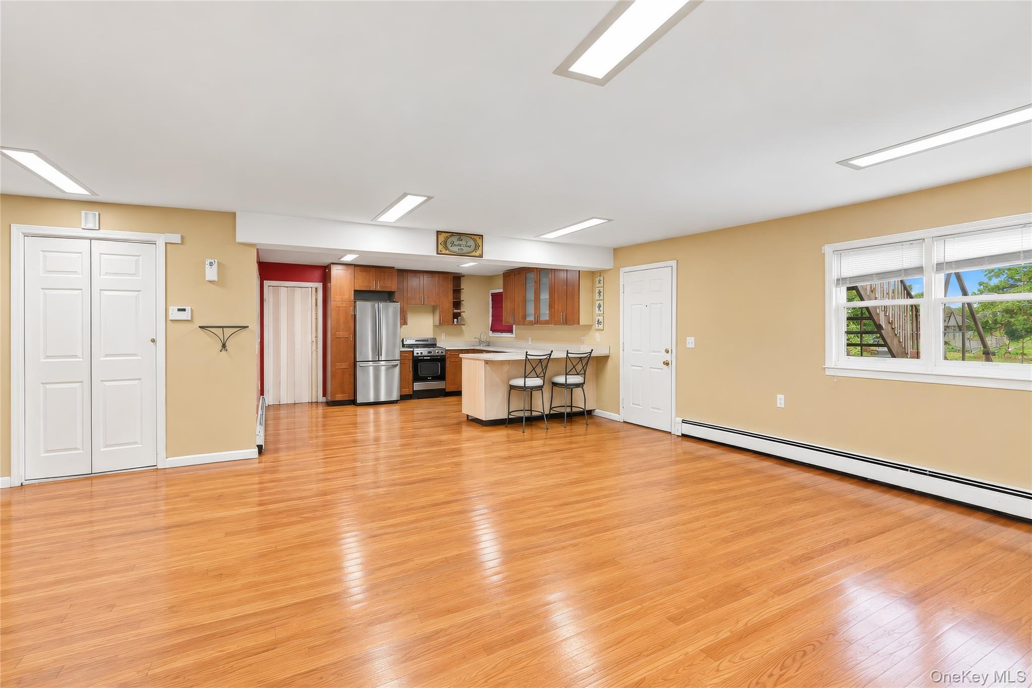 152 Van Cortlandt Pk Avenue Property Photo 24