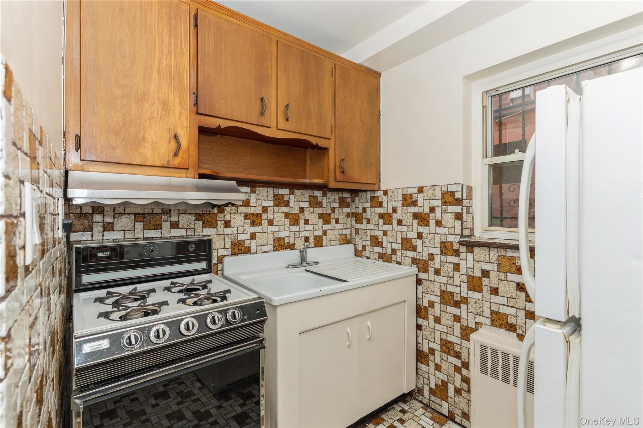 5104 67th Street Property Photo 9