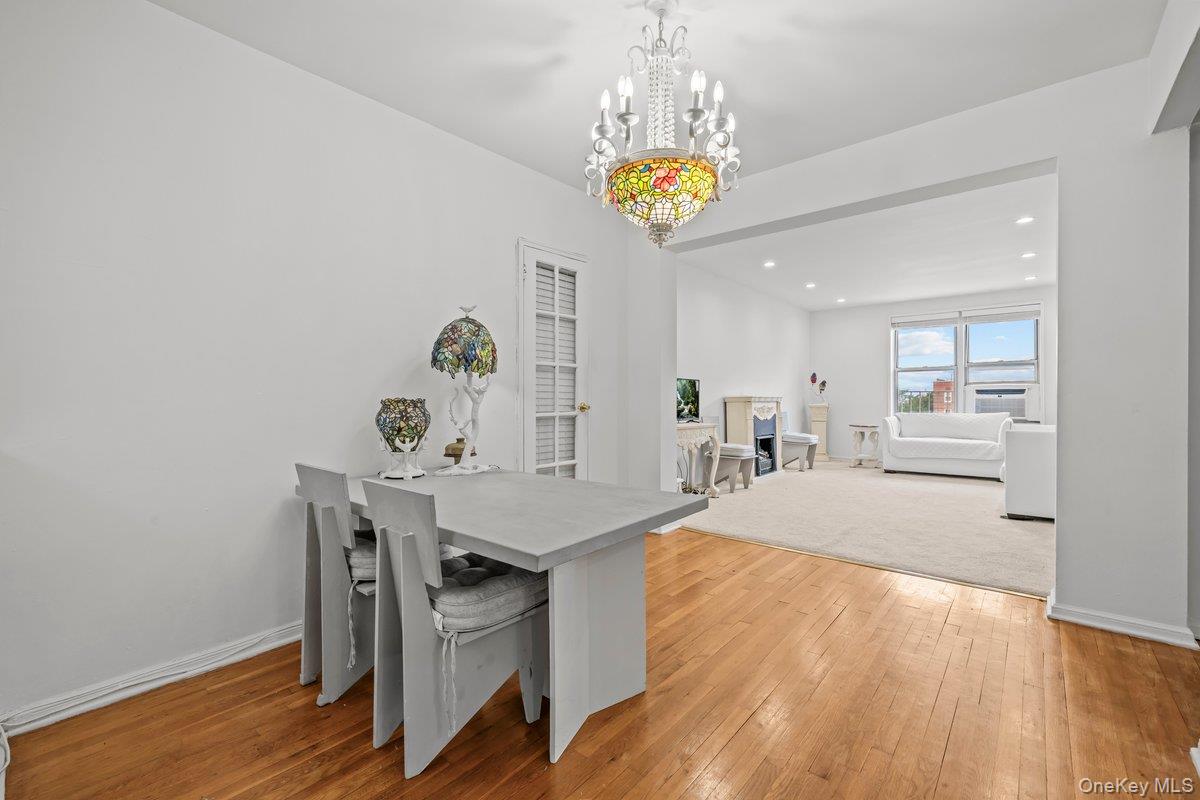 517 Riverdale Avenue 4d Property Photo 2