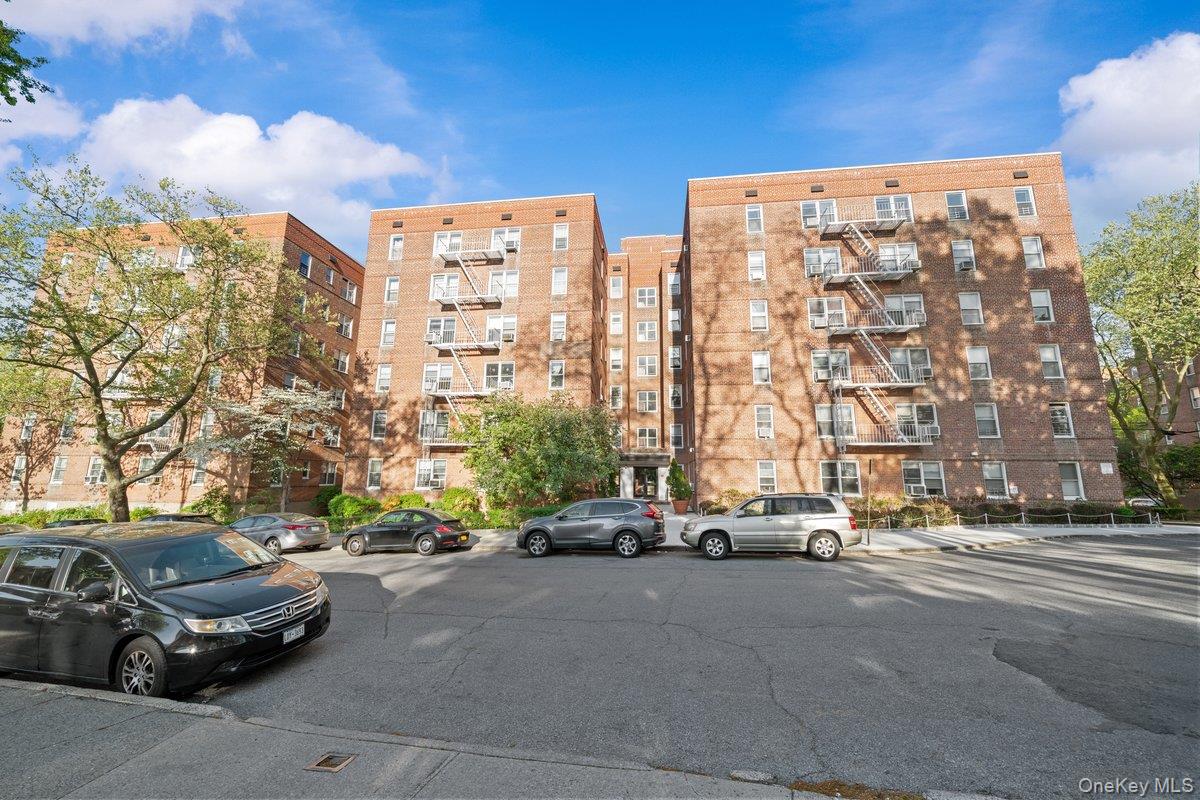 517 Riverdale Avenue 4d Property Photo 19