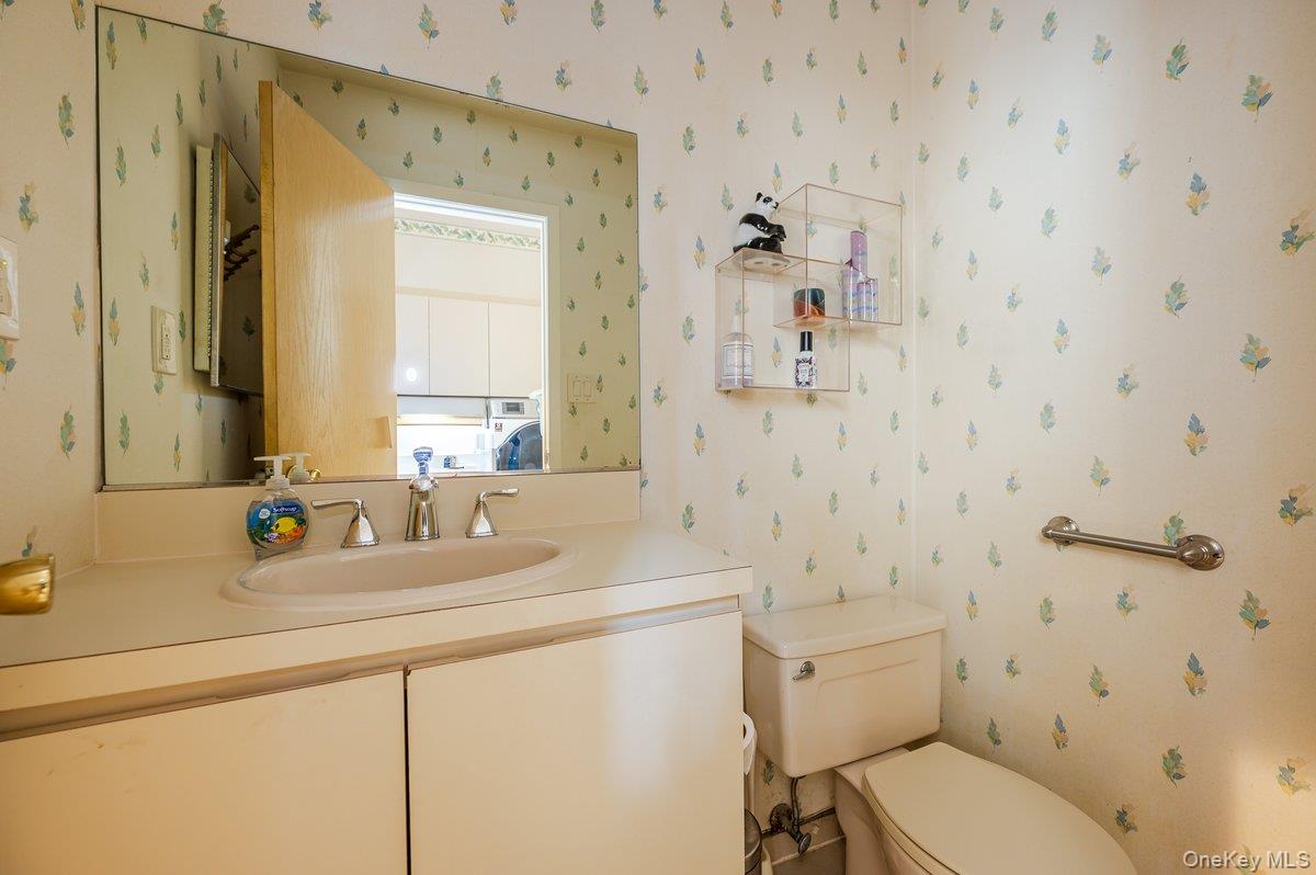 40 Cayuga Avenue Property Photo 16