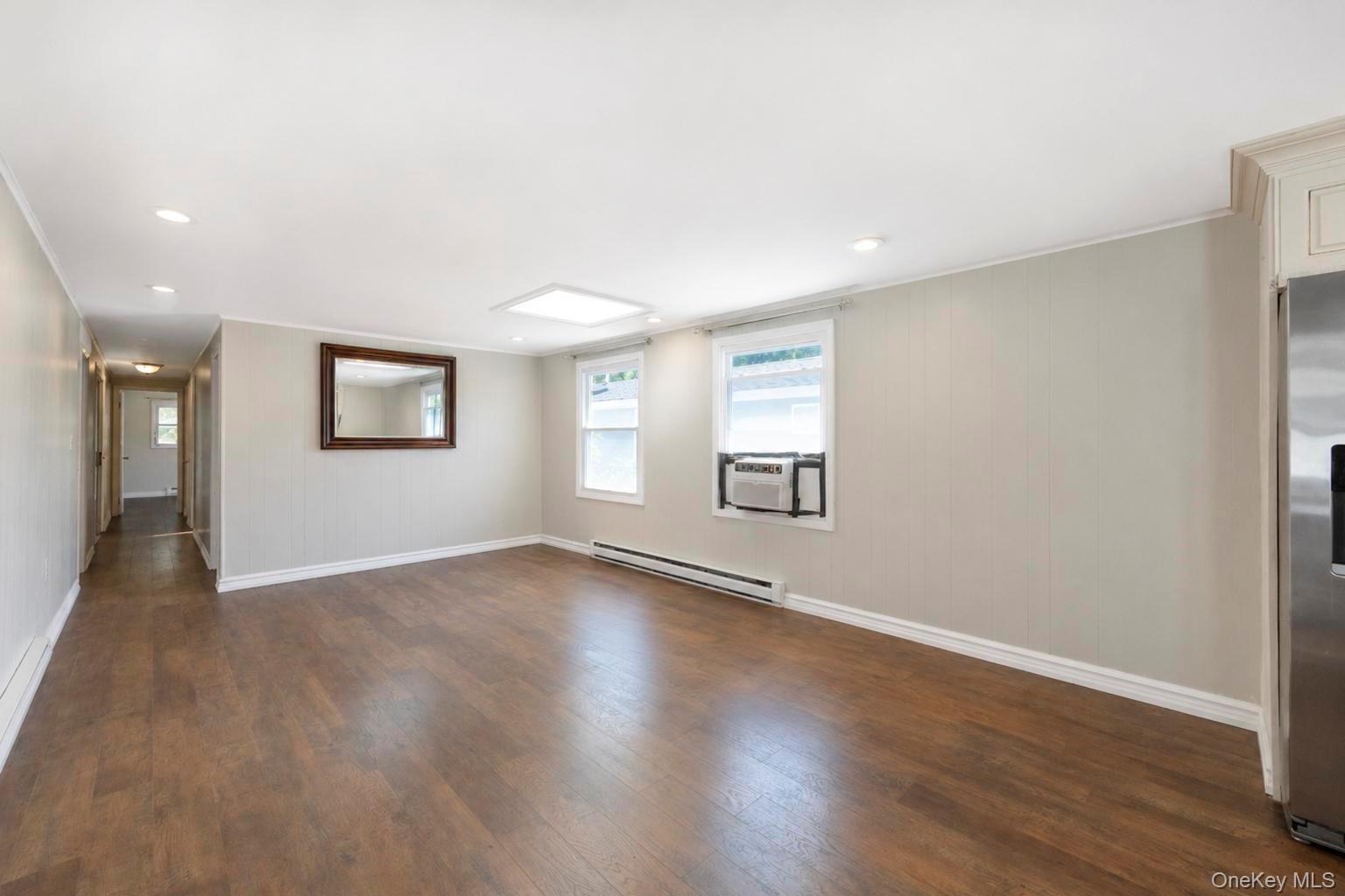28 Greenwood Boulevard Property Photo 6
