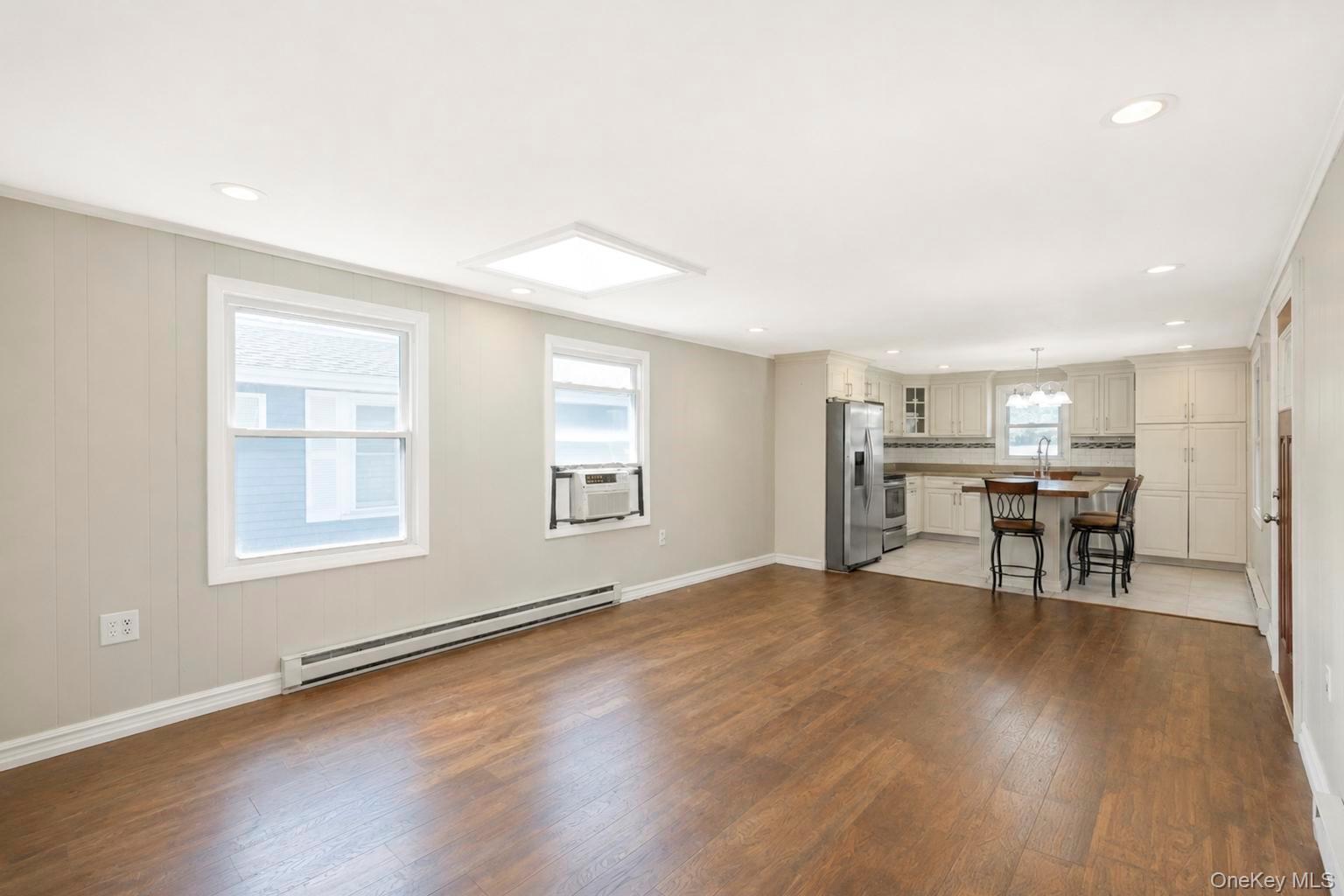 28 Greenwood Boulevard Property Photo 7