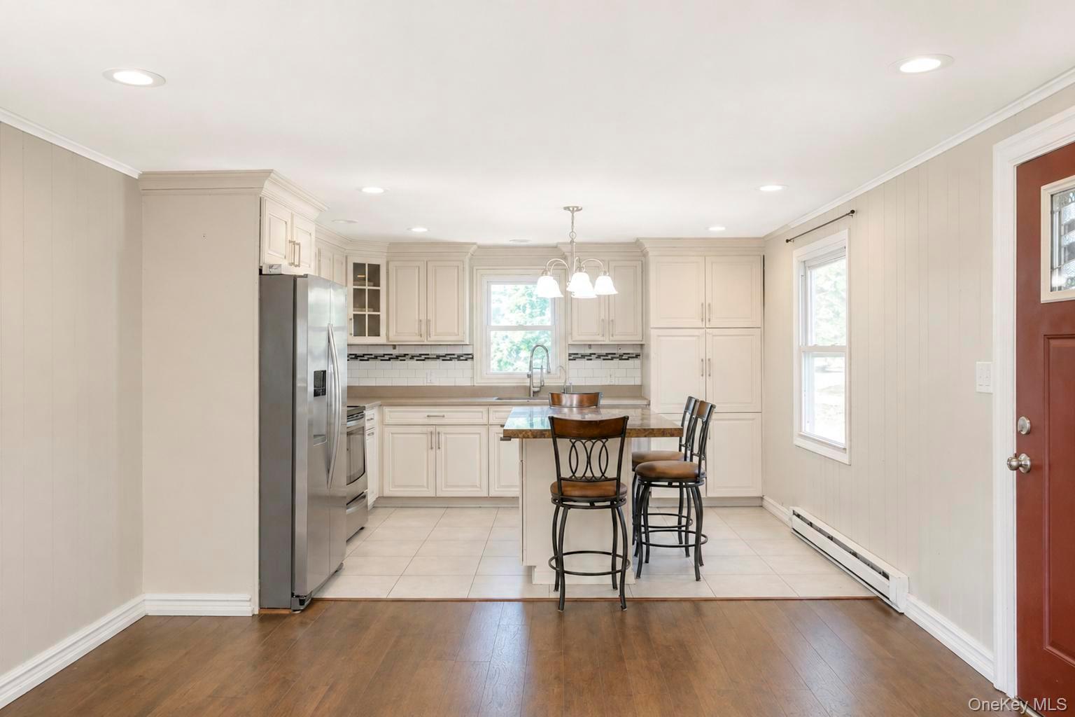 28 Greenwood Boulevard Property Photo 8