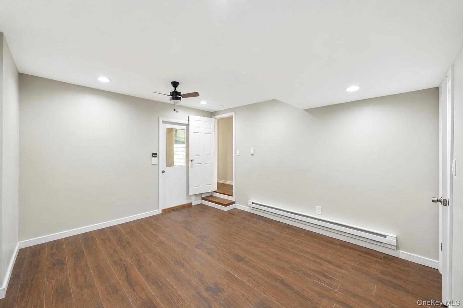 28 Greenwood Boulevard Property Photo 14