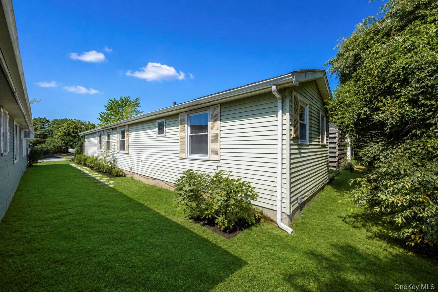 28 Greenwood Boulevard Property Photo 26