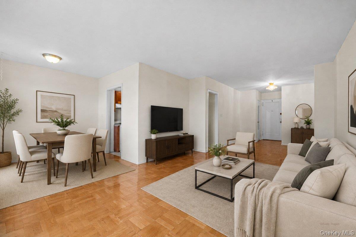 735 Kappock Street 7b Property Photo 1