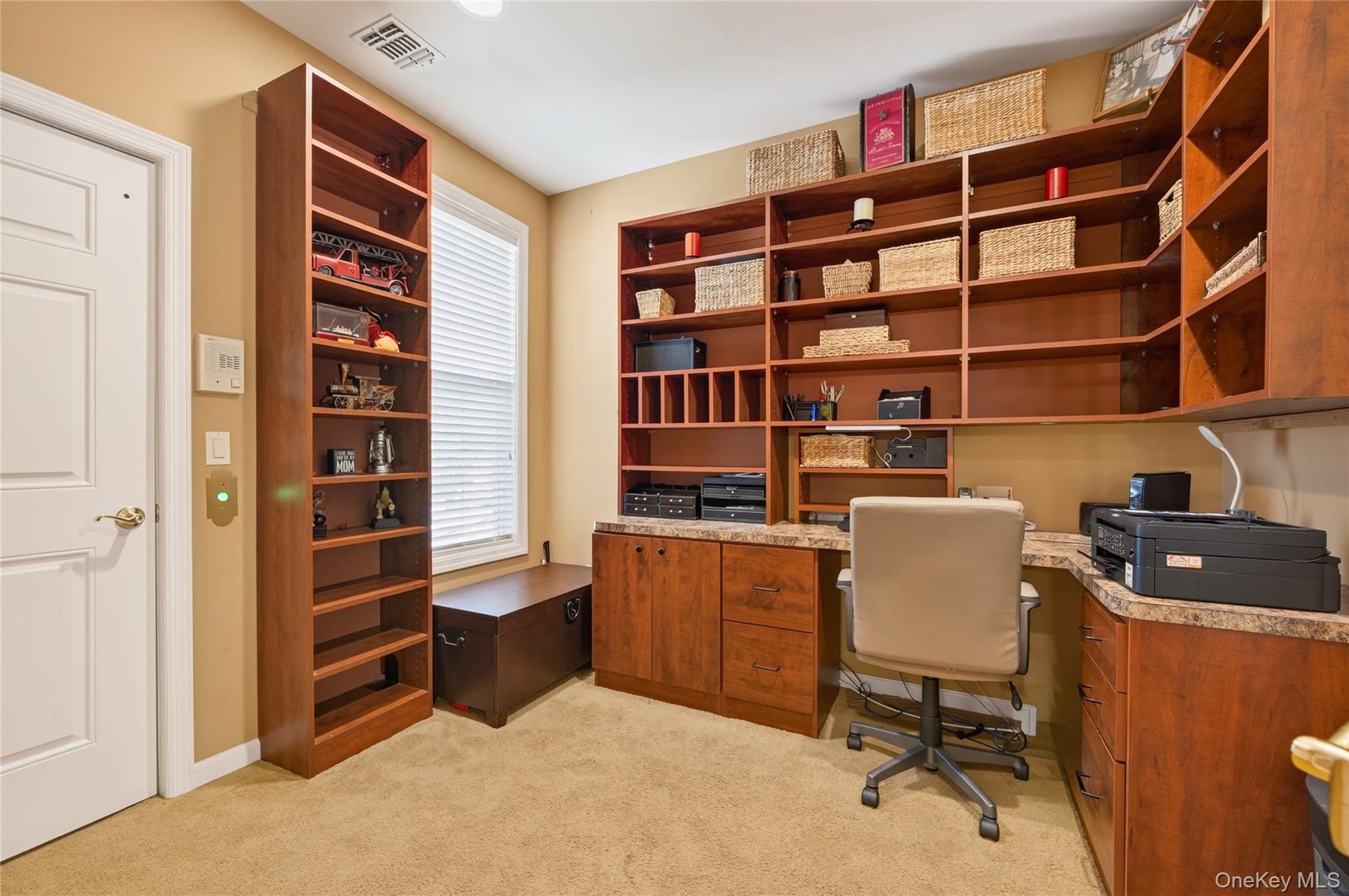 35 Symphony Drive Property Photo 8