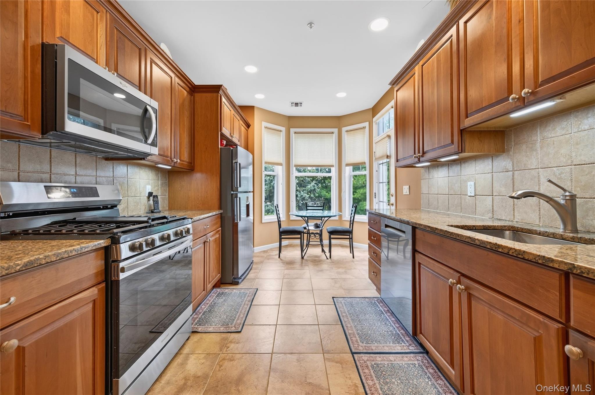 35 Symphony Drive Property Photo 10