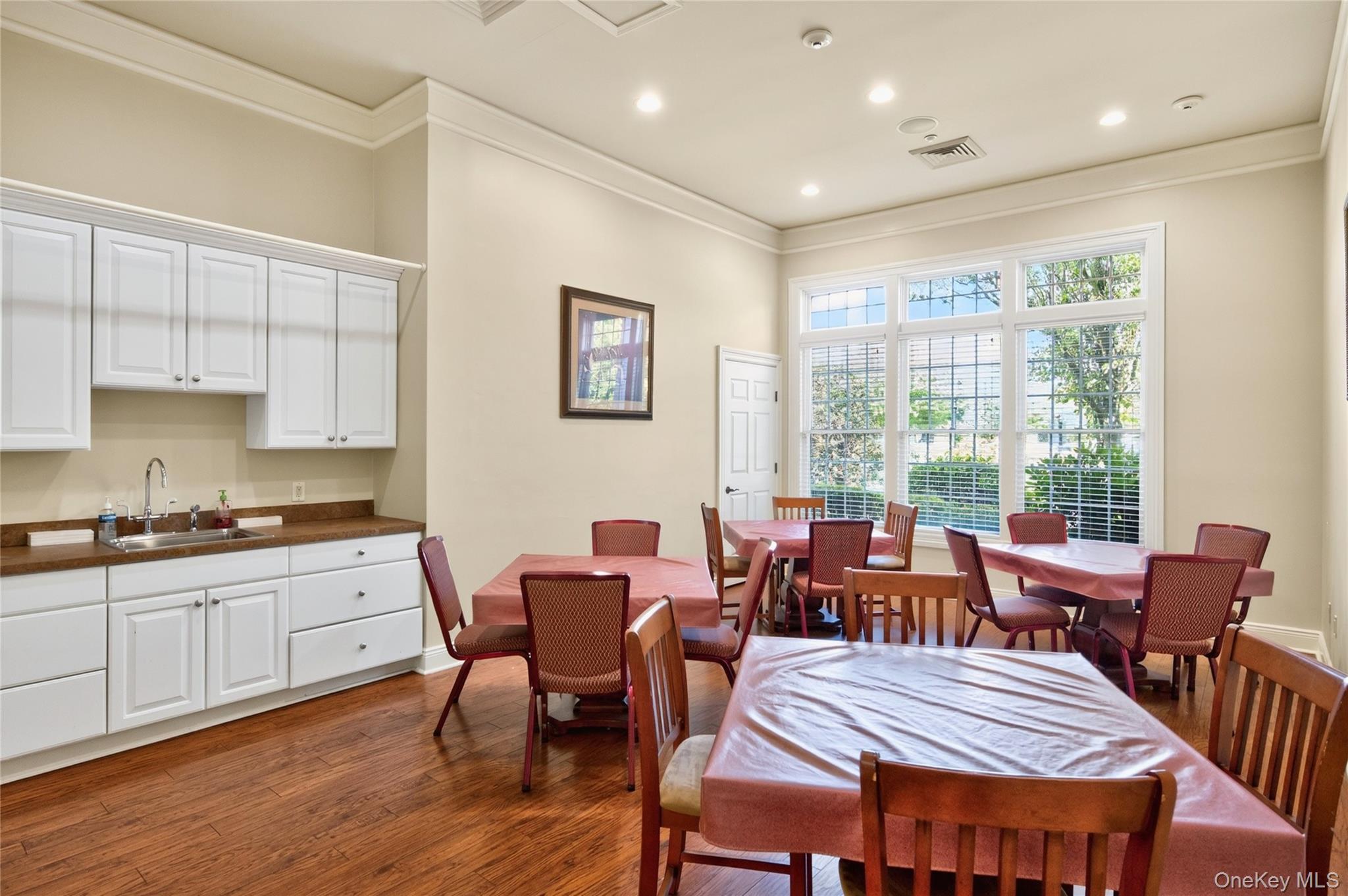 35 Symphony Drive Property Photo 20
