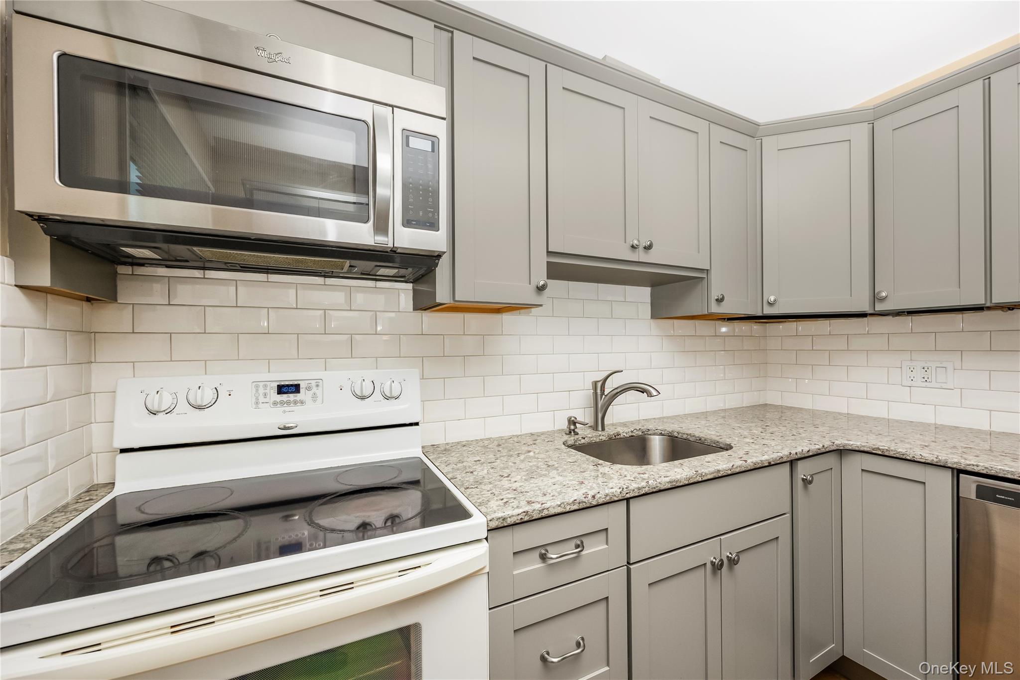 117 Midwood Avenue Property Photo 10
