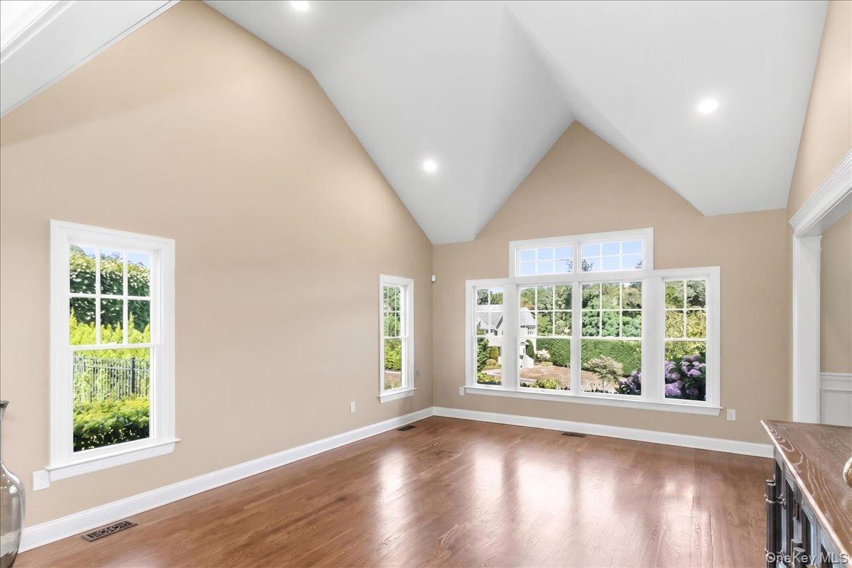5 Preston Hollow Court Property Photo 6