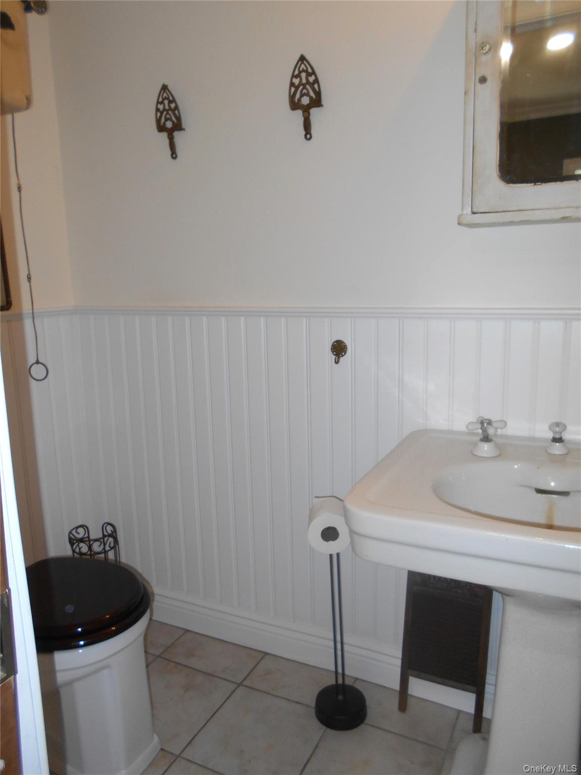 28 Centre Avenue Property Photo 9
